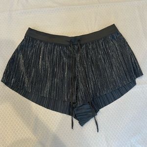 Victoria’s Secret S/P sleep shorts gray/silver